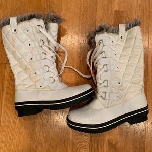 Madden Girl snow boots, brand new, out of box.